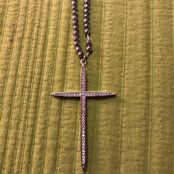 Cross long necklace - Picture 2 of 2